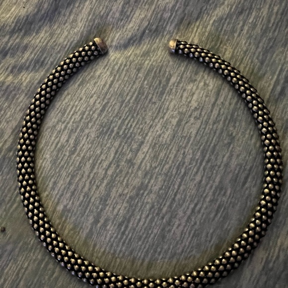 Silver tone choker necklace. Slip on - Picture 3 of 7